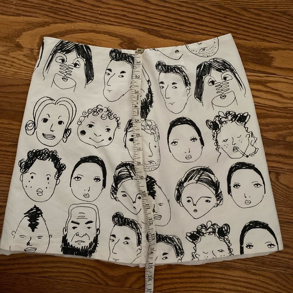 Abstract Miniskirt - Picture 4 of 5